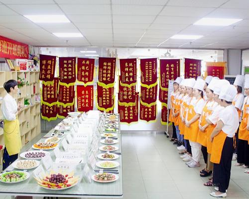 東莞智通到家-月子營養(yǎng)膳食(17天)